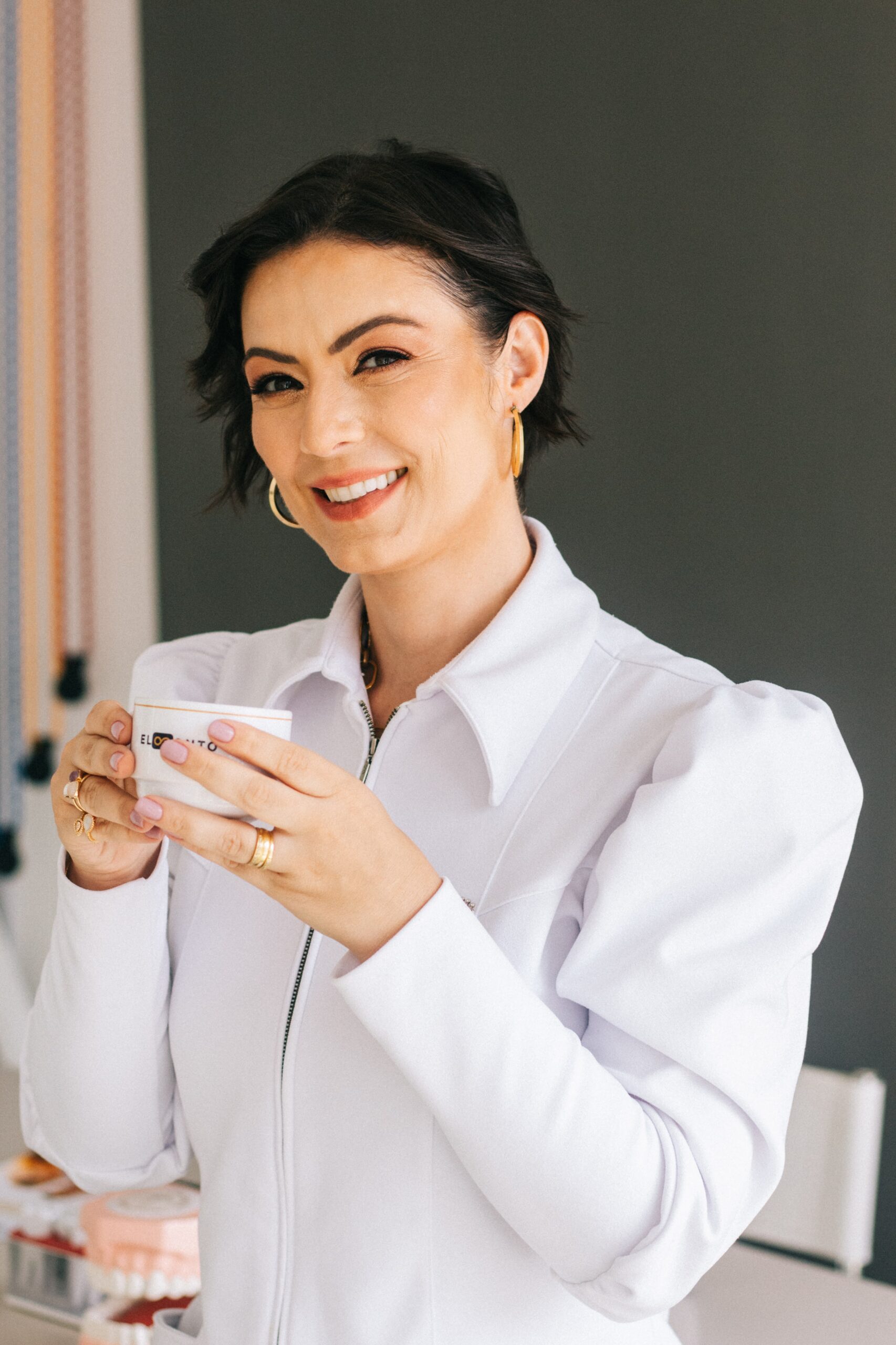 Dra. Carolline Buffara - Implante Dentário Curitiba